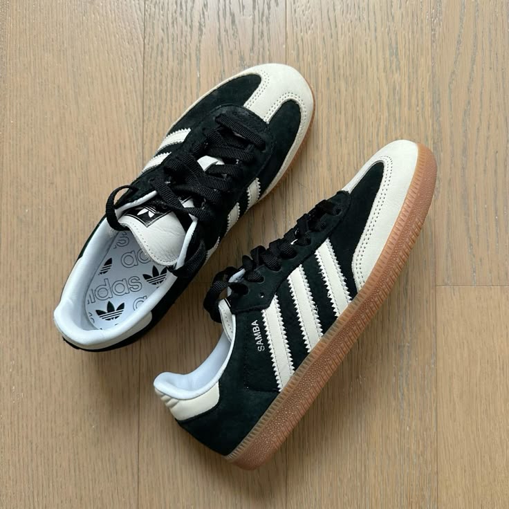 Calzado deportivo Samba Classic Negro x Blanco