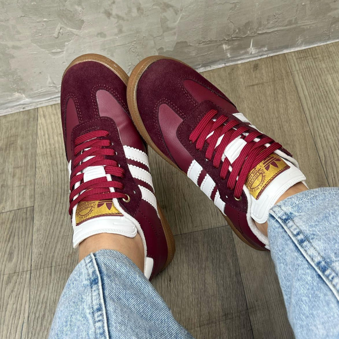Calzado deportivo Samba Classic Triple A vinotinto