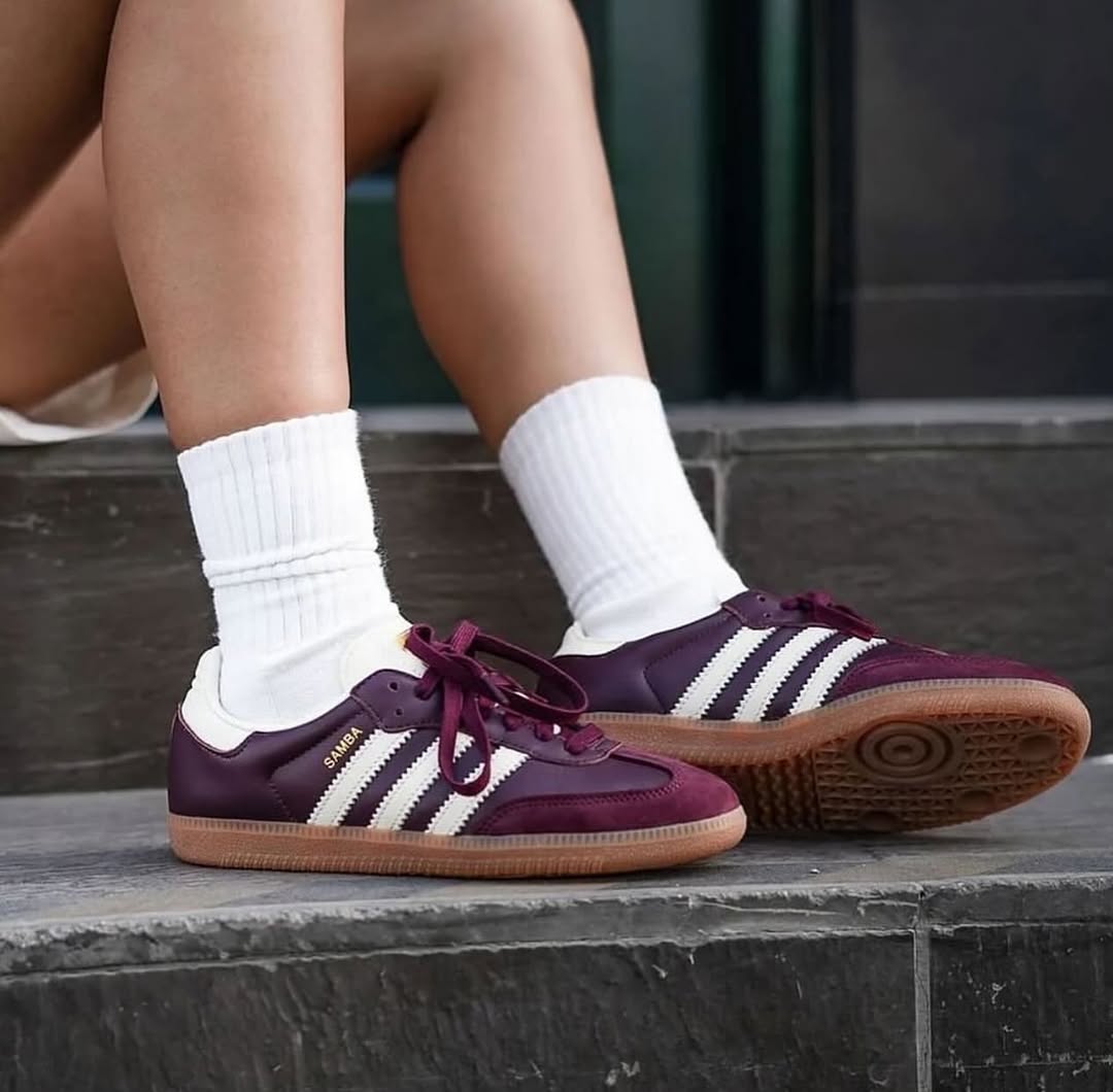 Calzado deportivo Samba Classic vinotinto