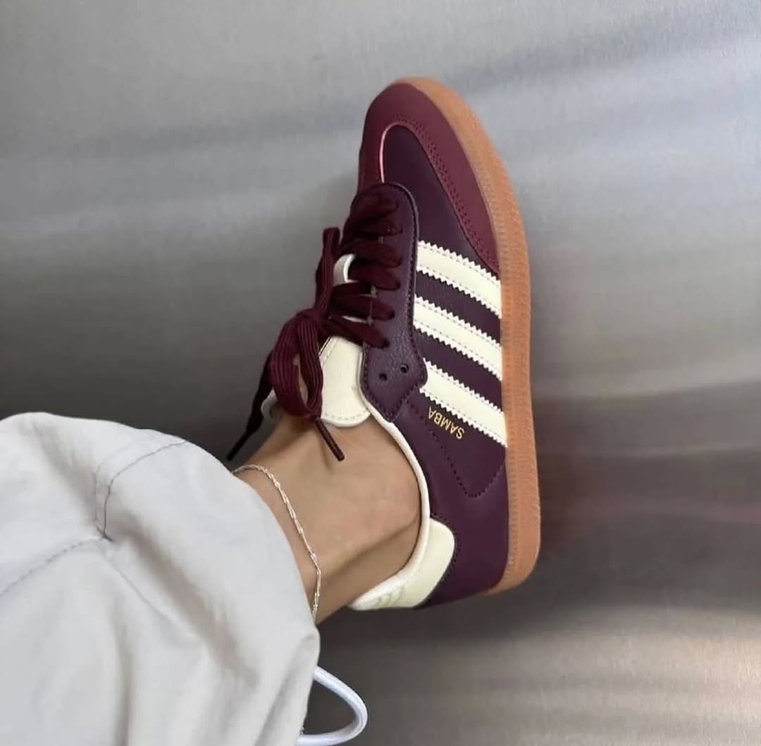 Calzado deportivo Samba Classic vinotinto